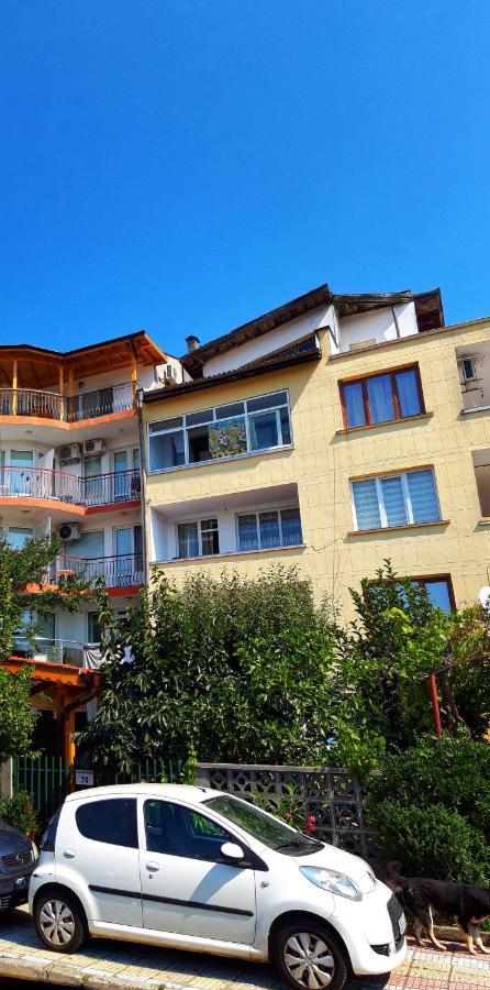 Family Hotel Bohemi II Primorsko Exterior foto
